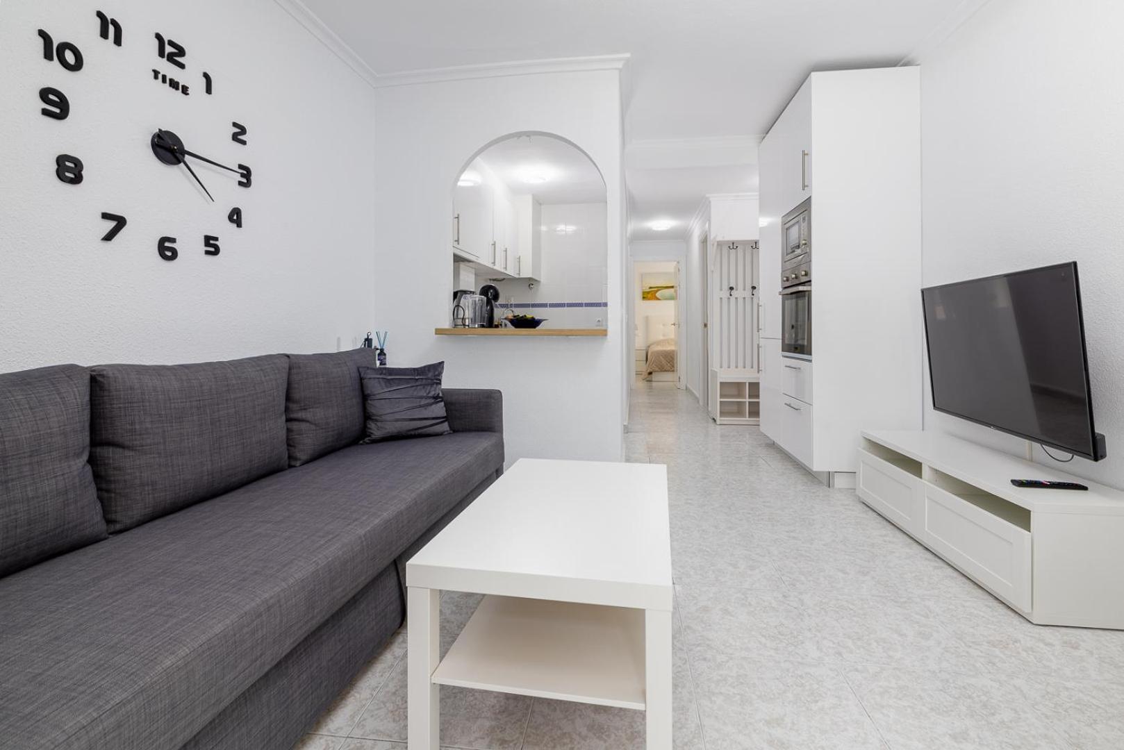 Appartement Calle Concordia 86, Two Bedroom Apartment, Up To 6 Guests, Near Del Cura Beach,supermarket Mercadona And Bus Station