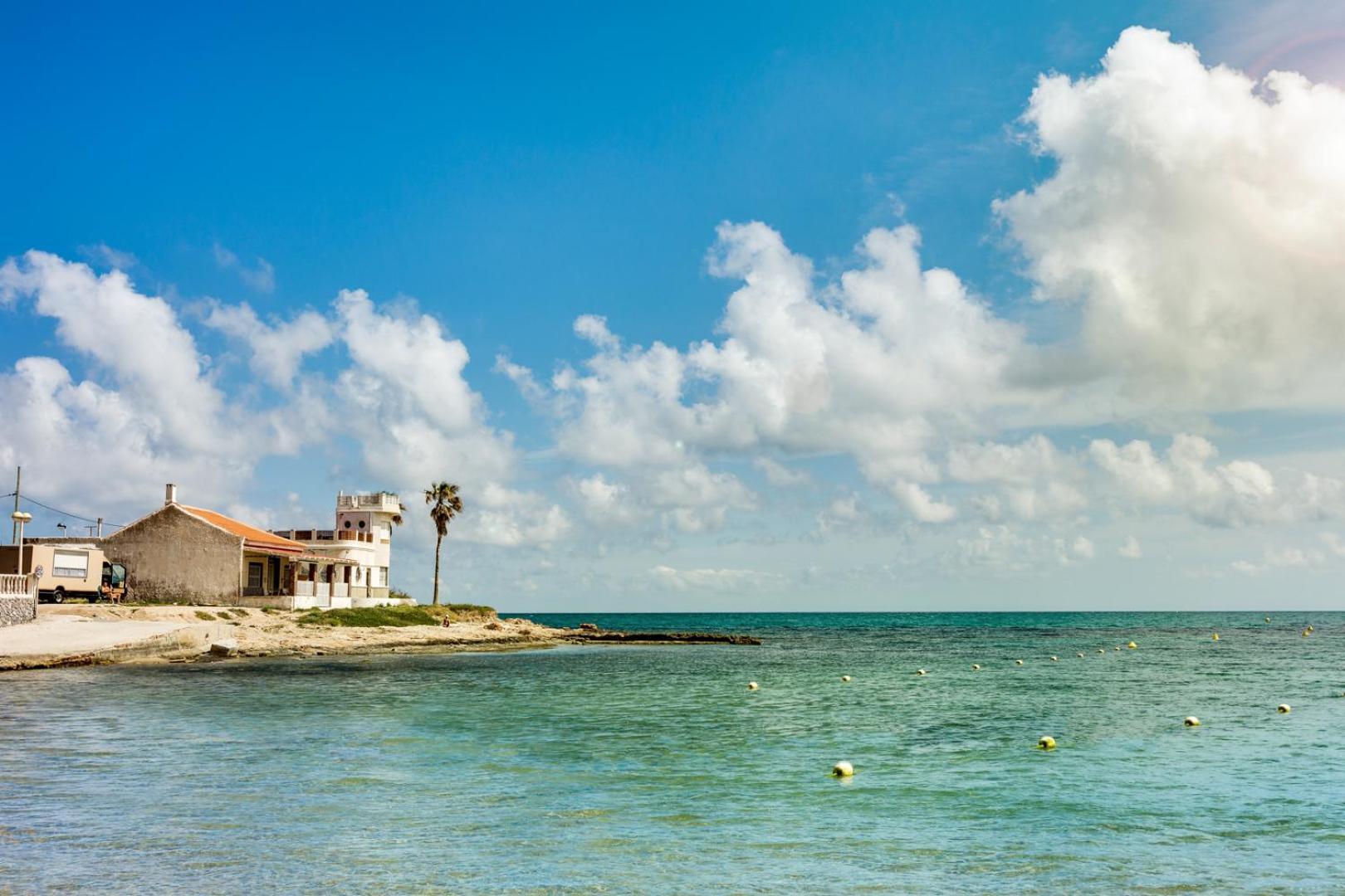 Concordia Beachside Apartment: Near Del Cura & Station Torrevieja