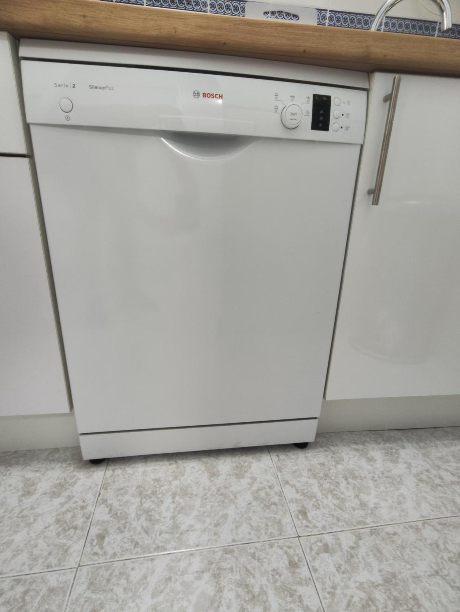 Apartamento Calle Concordia 86, Two Bedroom Apartment, Up To 6 Guests, Near Del Cura Beach,supermarket Mercadona And Bus Station *