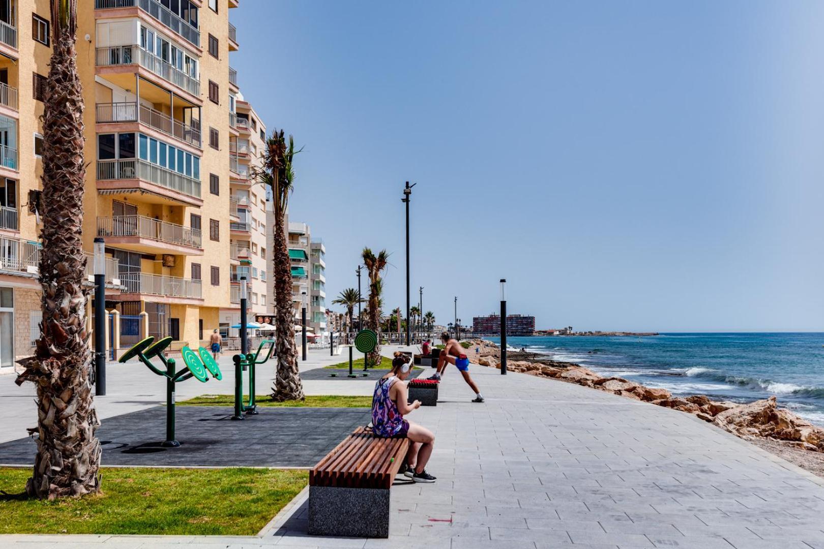 Apartamento Calle Concordia 86, Two Bedroom Apartment, Up To 6 Guests, Near Del Cura Beach,supermarket Mercadona And Bus Station *