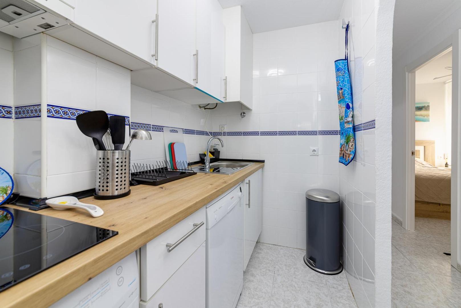 Apartamento Calle Concordia 86, Two Bedroom Apartment, Up To 6 Guests, Near Del Cura Beach,supermarket Mercadona And Bus Station Torrevieja
